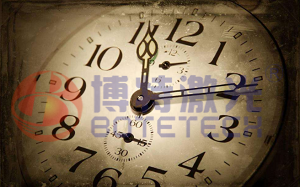 潮流钟表激光打标机diy雕刻文字图案个性化彰显